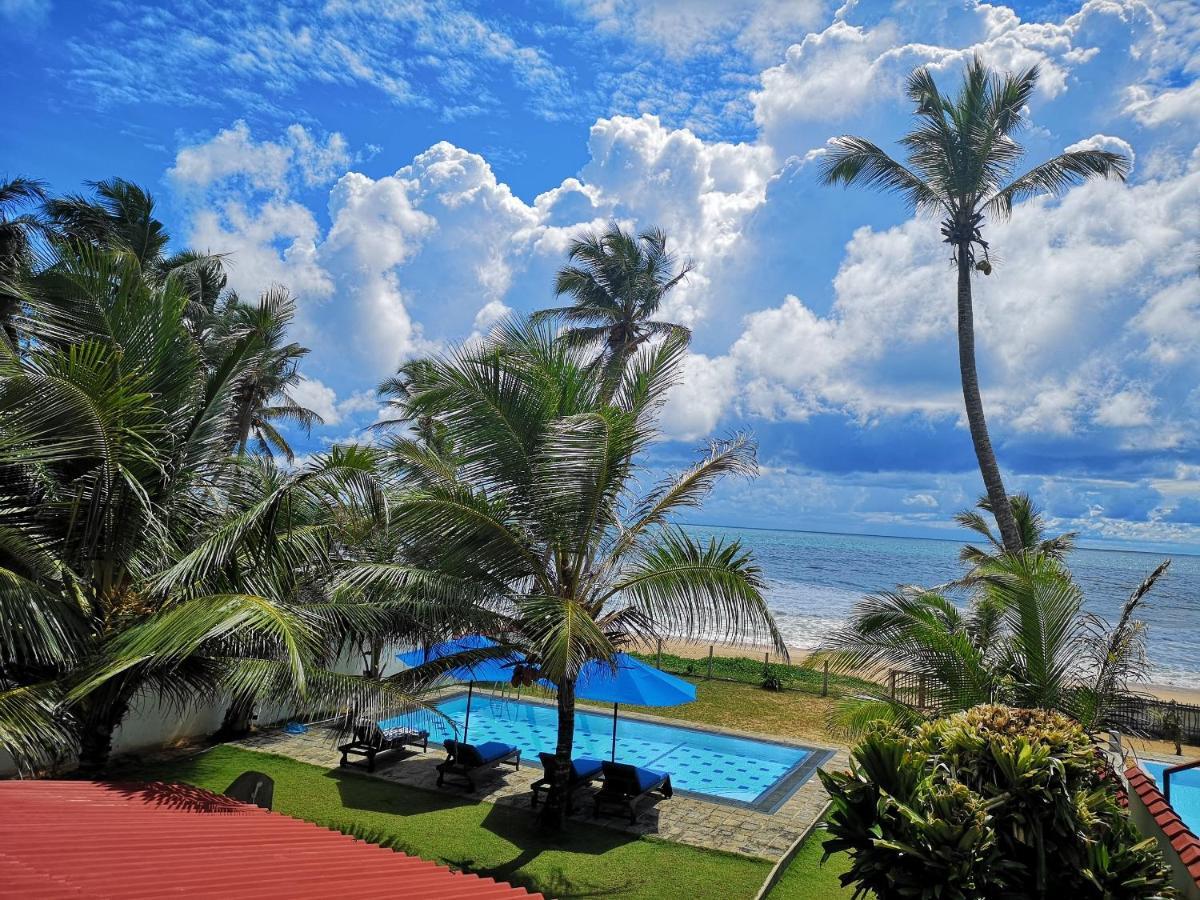Tropical Beach House Хіккадува Екстер'єр фото